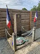 Monument en mémoire des membres des Forces françaises de l'intérieur (FFI) tués à Sens-Beaujeu.