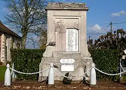 Le monument aux morts de la guerre 1914-1918.