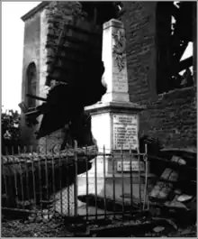 Monument aux morts de Martincourt-sur-Meuse en 1940