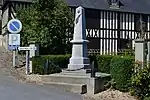 Le monument aux morts.