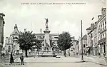 Monument aux Bienfaiteurs de l'Aube« Monument aux Bienfaiteurs de l'Aube à Troyes », sur À nos grands hommes,« Monument aux Bienfaiteurs de l'Aube à Troyes », sur e-monumen