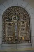 Le monument aux morts de l'église.