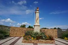 Le monument aux morts.