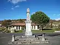 Monument aux morts à Ponlat