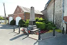 Monument aux morts.