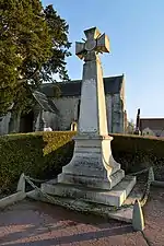 Le monument aux morts.