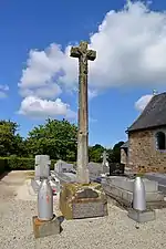 Monument aux morts« Monument aux morts d'Hocquigny », sur Wikimanche