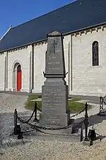 Le monument aux morts.