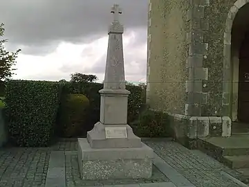 Le monument aux morts.