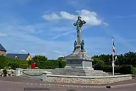 Monument aux morts« Monument aux morts de Créances », sur Wikimanche