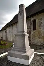 Le monument aux morts.