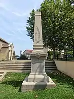 Monument aux morts.