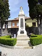 Monument aux morts.