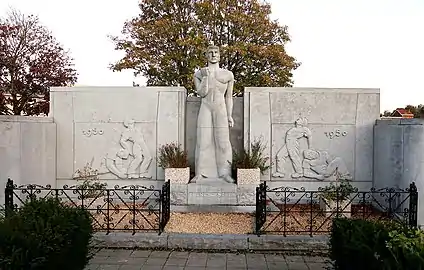 Monument aux morts de la Question Royale 1950