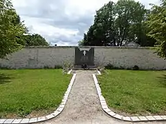 Monument aux morts du 17 août 1944 à Cormainville, Eure-et-Loir.