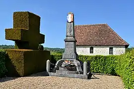 Le monument aux morts.