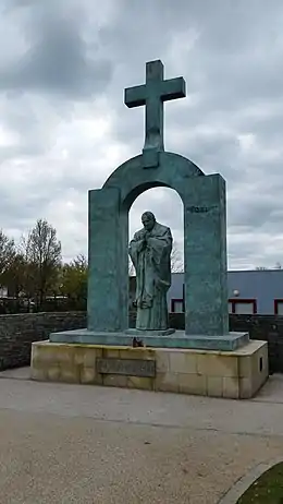 Photographie du monument de Jean-Paul II.