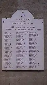 Plaque commémorative du monument des fusillés