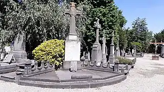 Monument des familles Deledalle et Desquiens, mécènes de Wasquehal.