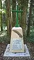 Le monument situé dans la forêt domaniale de Massonges.