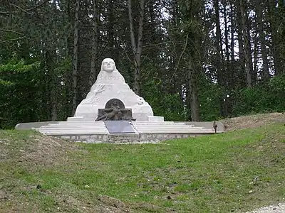 Monument au 106e RI.