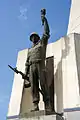 Statue représentant un militaire de l’Armée nationale populaire algérienne.