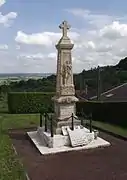 Le monument aux morts de Charmes-la-Côte.