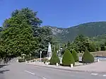 Le Vainqueur avec drapeau (monument aux morts)