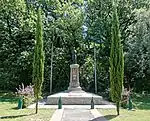 Poilu au repos (monument aux morts)