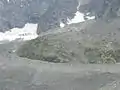 Moraine latérale du glacier, en juillet 2006.