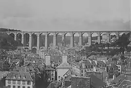 Morlaix et son viaduc (photo J. Duclos) en 1873…