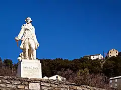 Statue à l'entrée du village de Morosaglia.