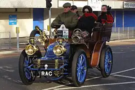 Mors 1-RA de 1901 lors de la course de voitures anciennes Londres-Brighton 2006.