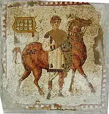 Médaillon avec le cheval Polystephanus, un personnage au premier plan et un curieux meuble à l'arrière-plan