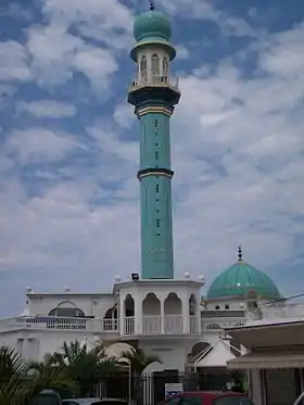 Mosquée de St Louis, inaugurée le 27 octobre 2002.