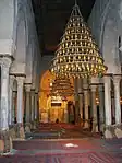 Salle de prière de la Grande Mosquée de Kairouan ; cette mosquée est le plus ancien et le plus important lieu du culte musulman d'Afrique du Nord