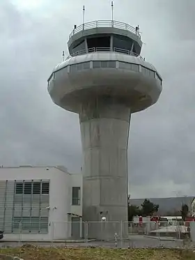 Tour de contrôle de l'aéroport dans les années 2000.