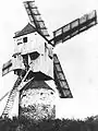 Le moulin de la Lande à La Pouëze vers 1947.