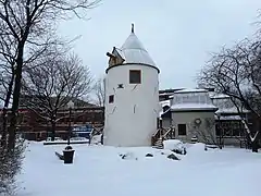 Le moulin, situé à proximité de l'actuelle municipalité.