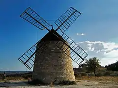 Le moulin à vent.