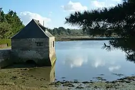 Moulin à marée du Hézo