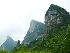 Vue du mont Jinfo.