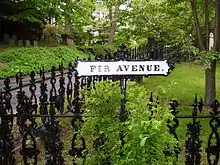 Marquer de Fir Avenue dans le cimetière