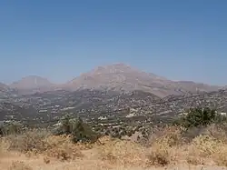 La vallée et le mont Kédros