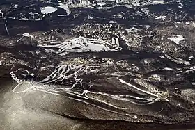 Vue aérienne du domaine skiable de Stratton Mountain.