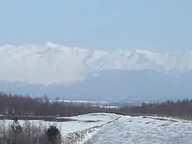 Vue du mont Kamihorokamettoku dans le lointain