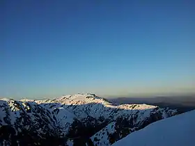 Vue du mont Townsend depuis les Watson's Crags au nord-est.