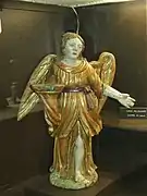 Statue représentant un ange céroféraire (abbaye de Moutier-d'Ahun).