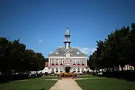 L'hôtel de ville.