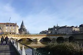 Le Moyen-Pont en 2014 après réfection et élargissement.